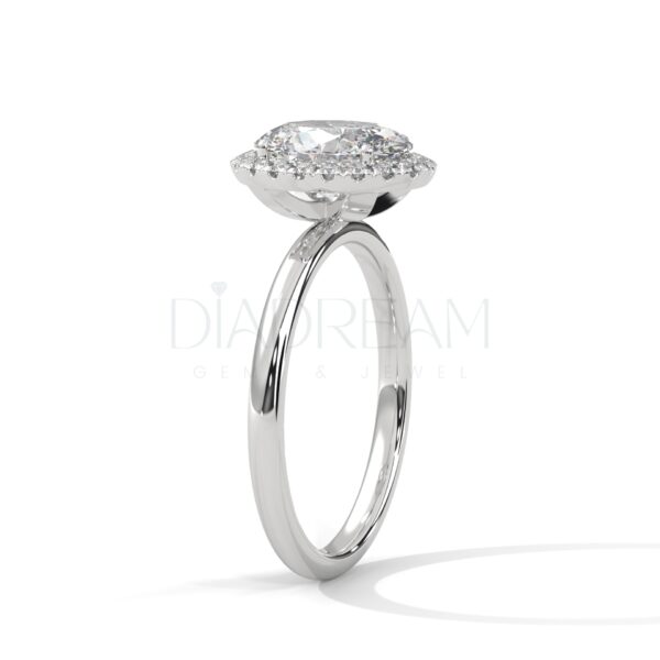 2 CT Oval Cut Moissanite Halo Ring: A Symbol of Timeless Beauty