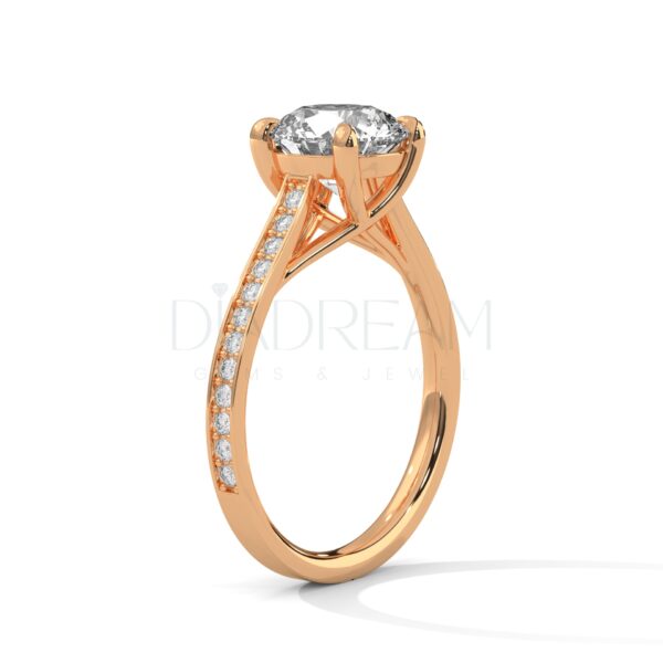 2 Carat Round Cut Moissanite Ring