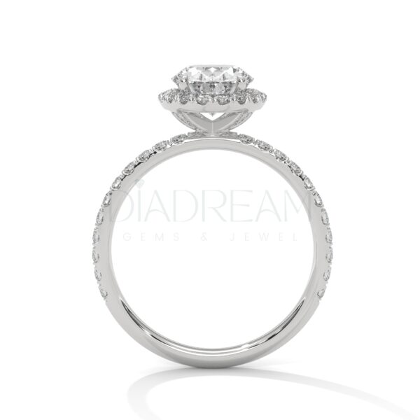 2 Carat Oval Cut Moissanite Ring: A Symbol of Timeless Beauty