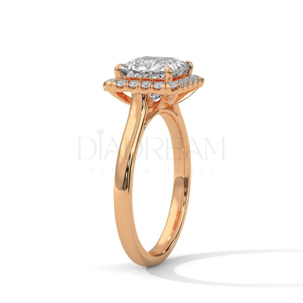 Experience the Dazzle: A 2 Carat Princess Cut Moissanite Ring