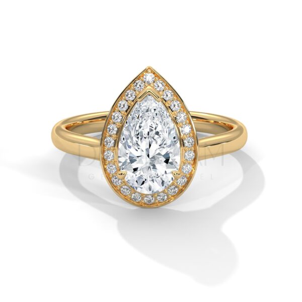 2.5 Carat Pear Cut Moissanite Ring: A Teardrop of Brilliance