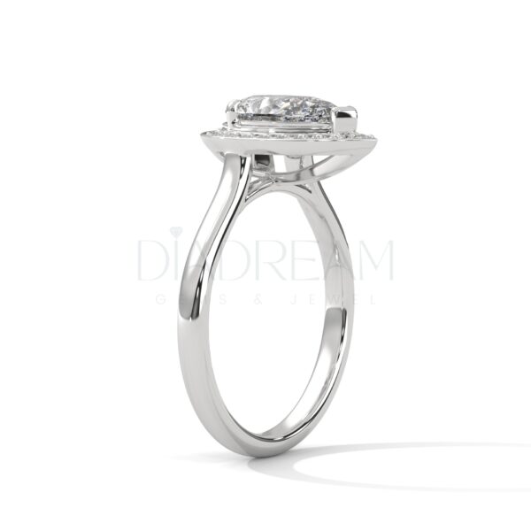 2.5 Carat Pear Cut Moissanite Ring: A Teardrop of Brilliance