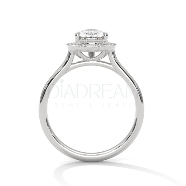2.5 Carat Pear Cut Moissanite Ring: A Teardrop of Brilliance